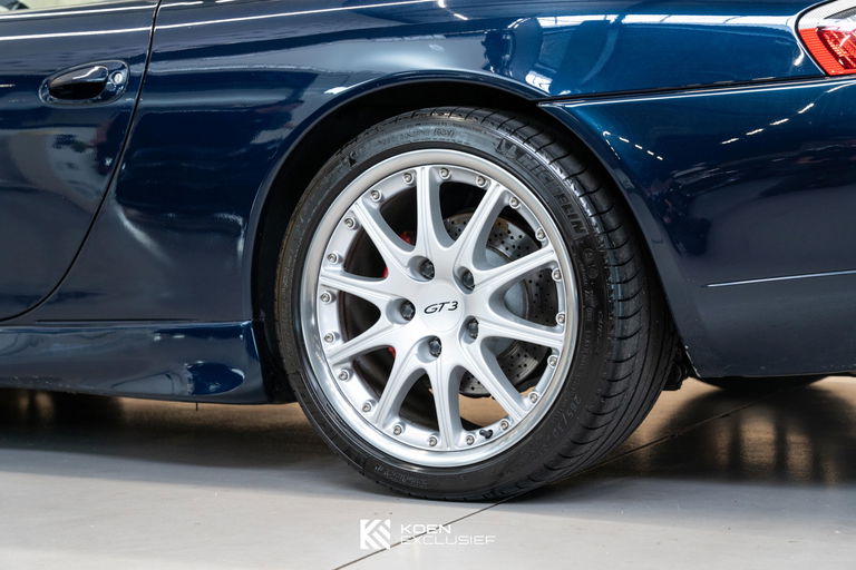 Porsche 996 Carrera 4