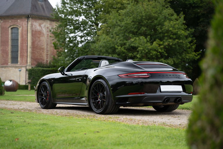 Porsche 991.2 Carrera 4 GTS