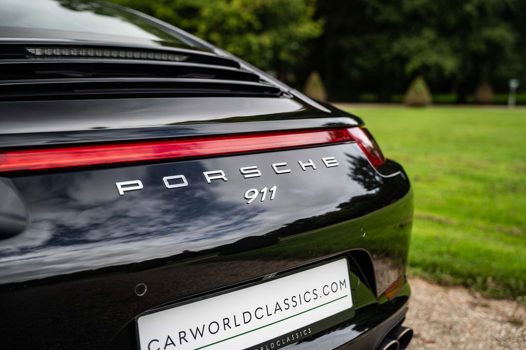 Porsche 991 Carrera 4