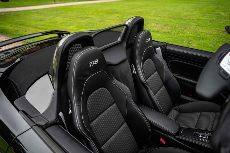 Porsche 718 Boxster T