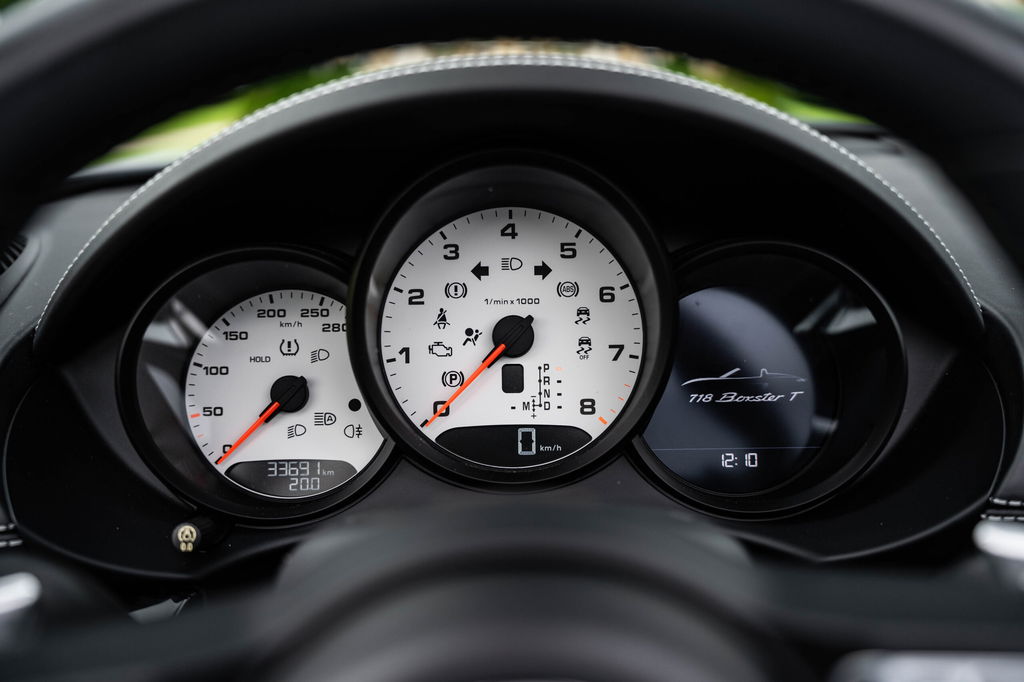 Porsche 718 Boxster T