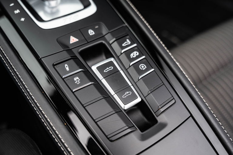 Porsche 718 Boxster T