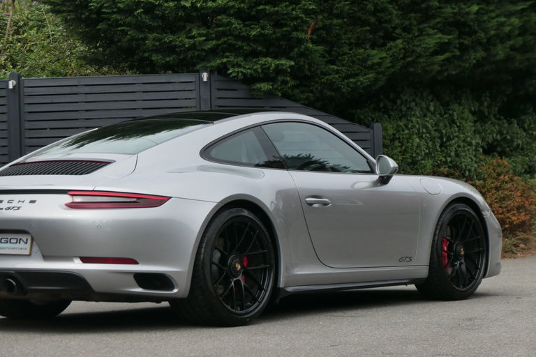 Porsche 991.2 Carrera GTS