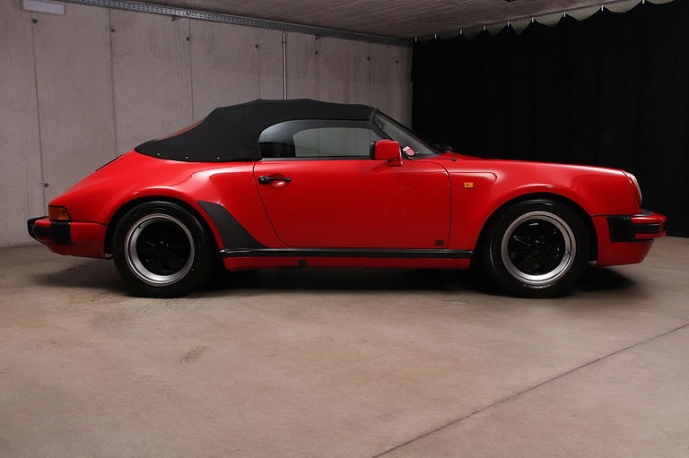 Porsche 911 Carrera 3.2 Speedster