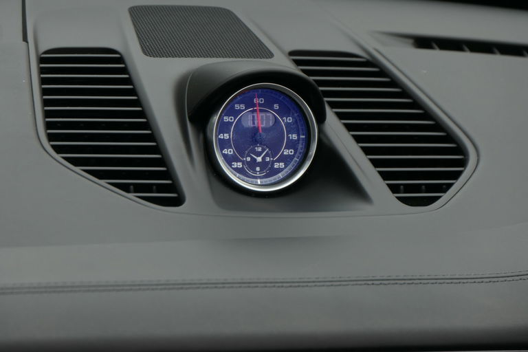 Porsche 991.2 Carrera GTS