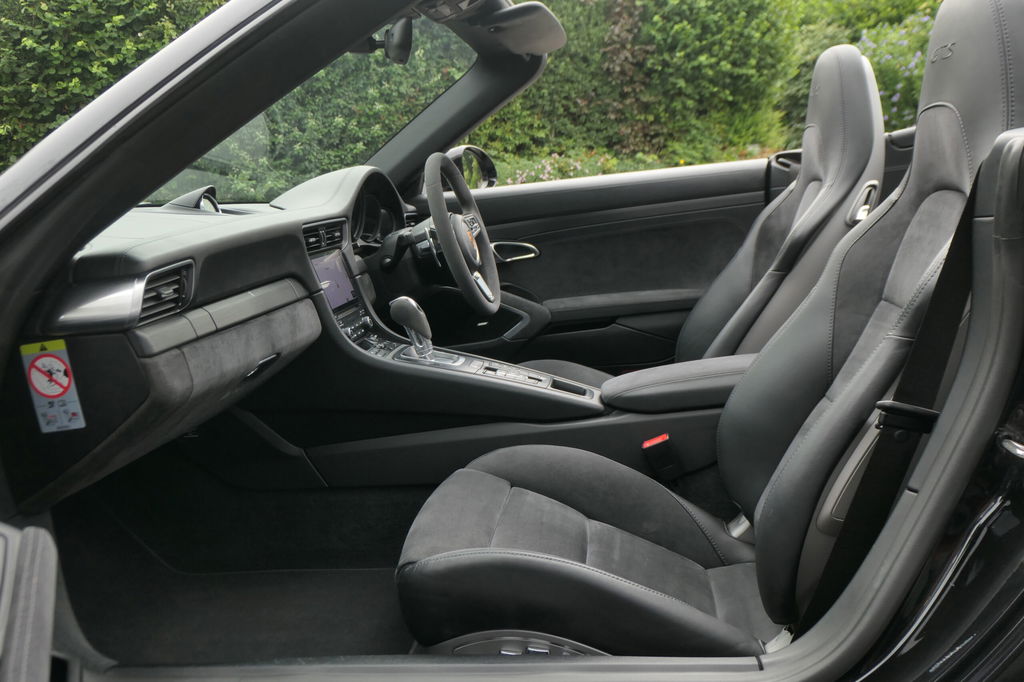 Porsche 991.2 Carrera GTS