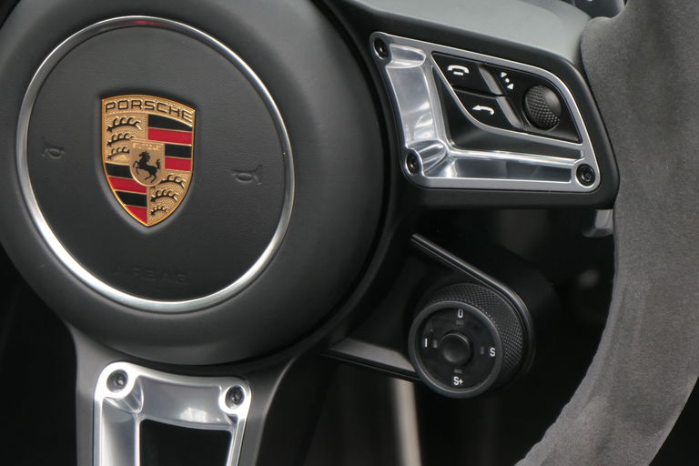 Porsche 991.2 Carrera GTS