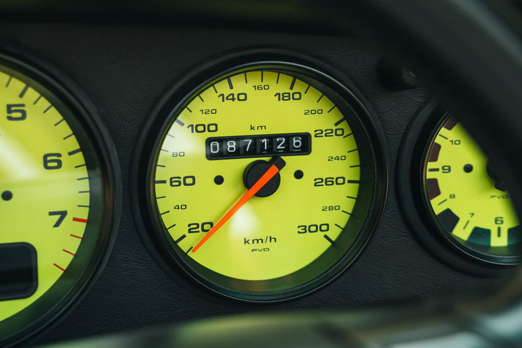 Porsche 964 Carrera 2 Cabrio WTL