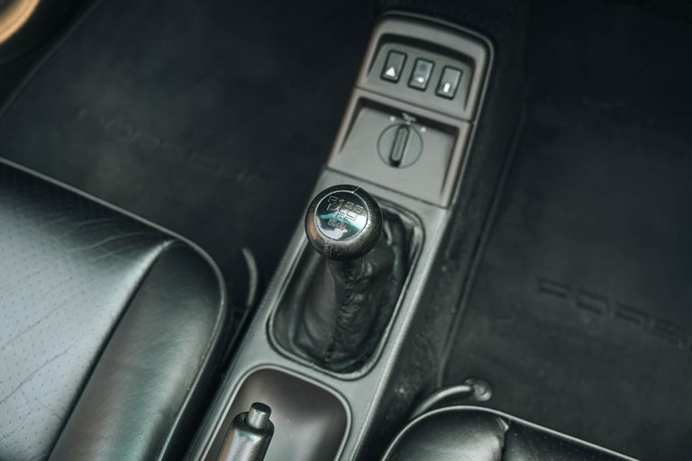 Porsche 964 Carrera 2 Cabrio WTL