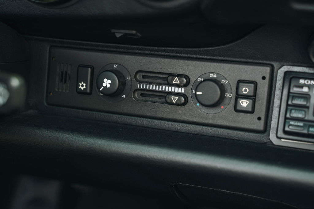 Porsche 964 Carrera 2 Cabrio WTL