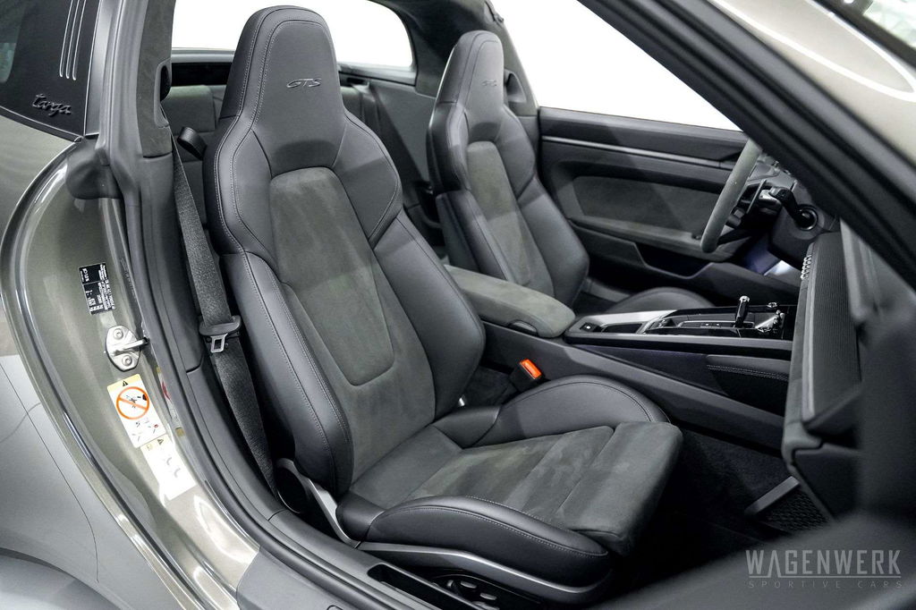 Porsche 992 Targa 4 GTS