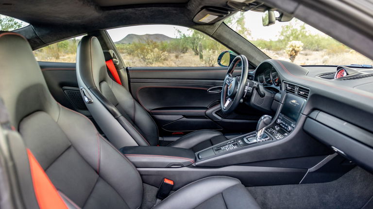 Porsche 991.2 Carrera 4 GTS