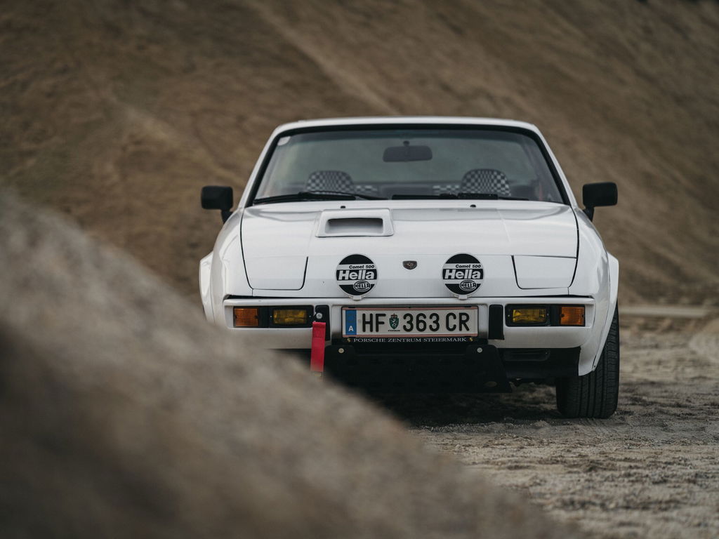 Porsche 924