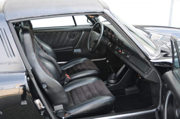 Porsche 911 Carrera 3.2 (US)