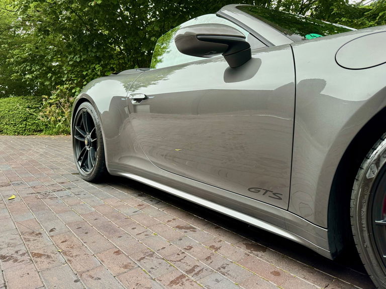 Porsche 992 Carrera 4 GTS