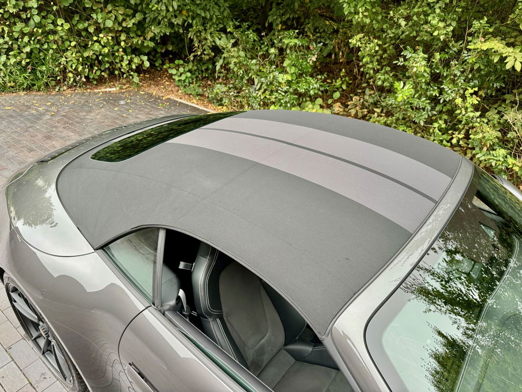 Porsche 992 Carrera 4 GTS