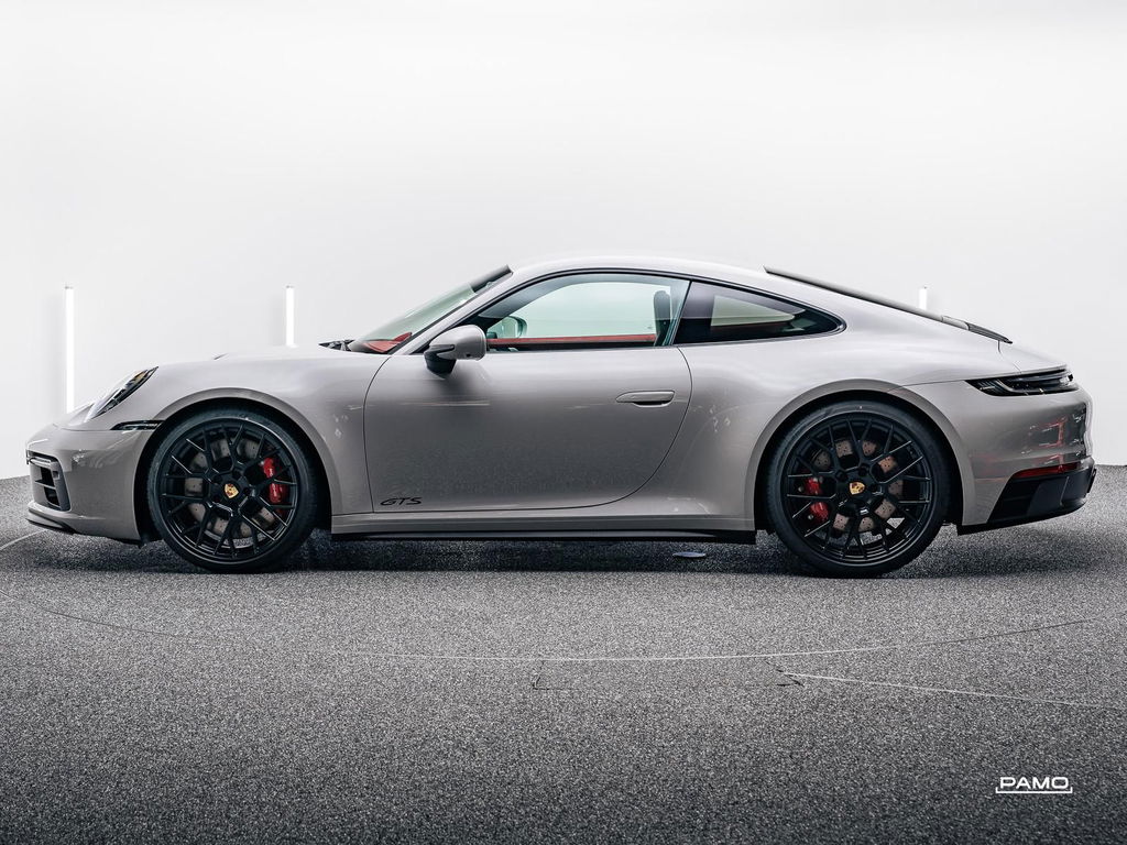 Porsche 992 Carrera GTS