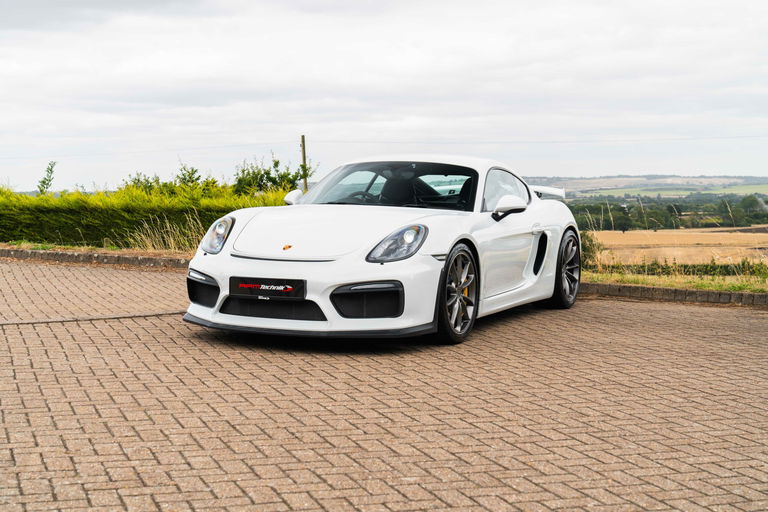 Porsche 981 Cayman GT4