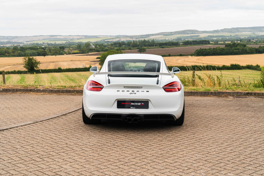 Porsche 981 Cayman GT4