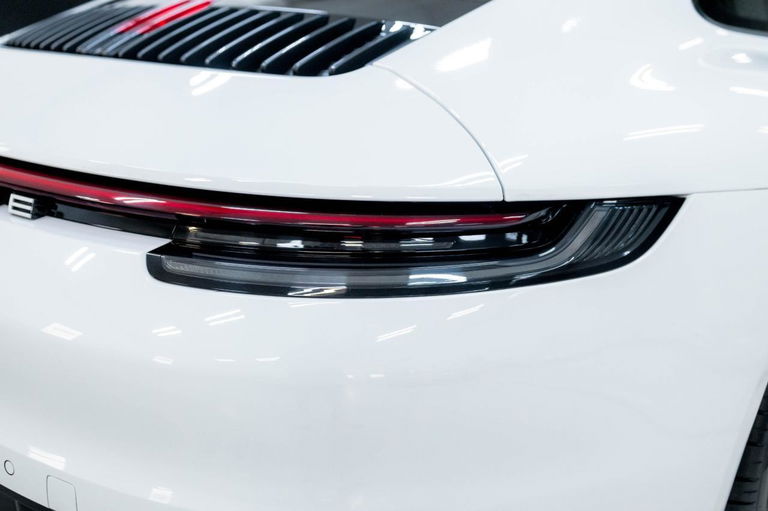 Porsche 992 Carrera