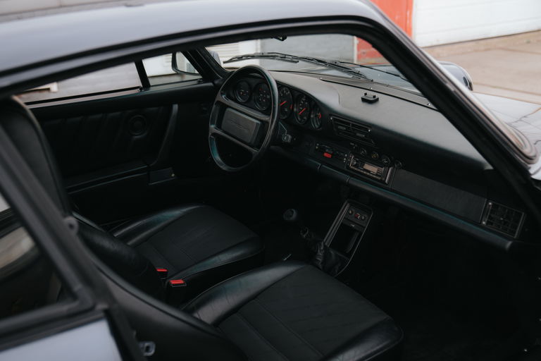 Porsche 911 Carrera 3.2