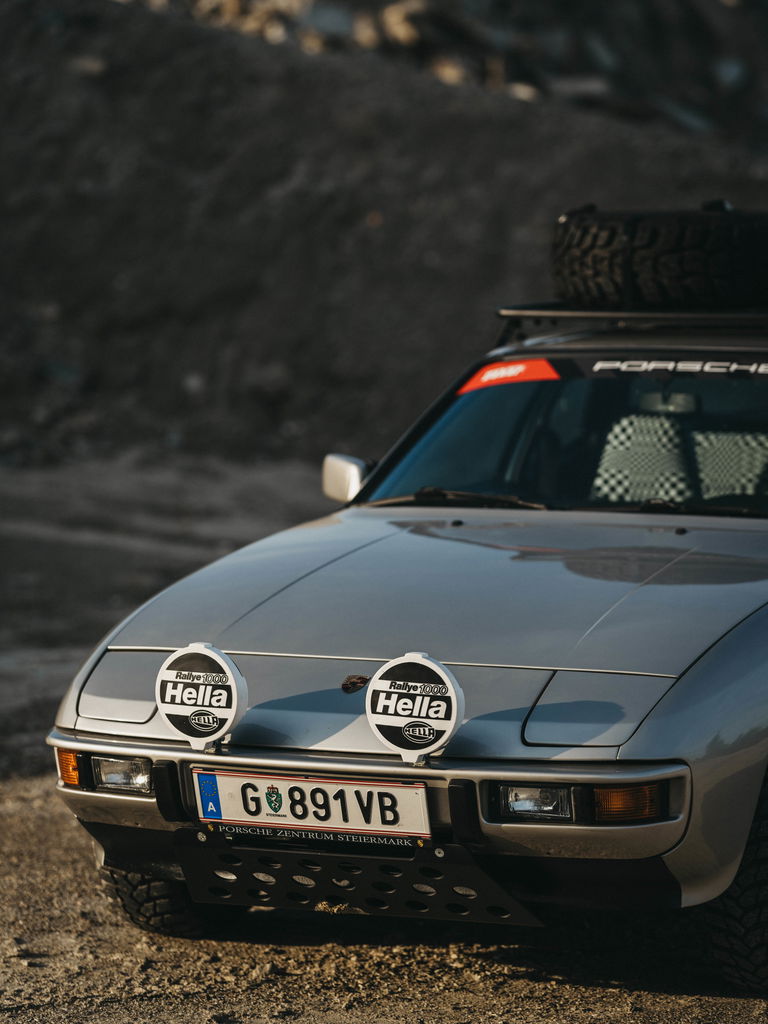 Porsche 924 S