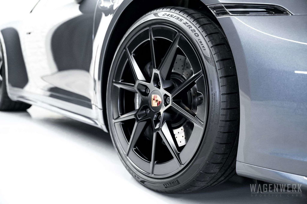 Porsche 992.2 Carrera