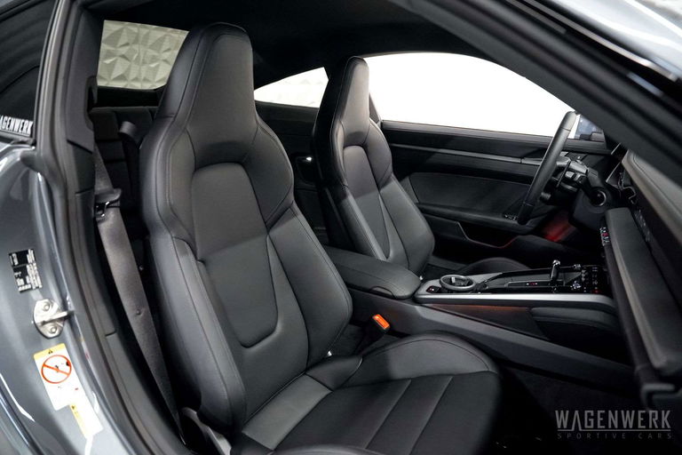 Porsche 992.2 Carrera