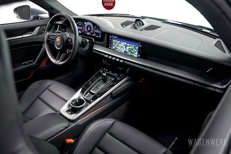 Porsche 992.2 Carrera