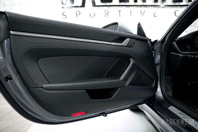 Porsche 992.2 Carrera