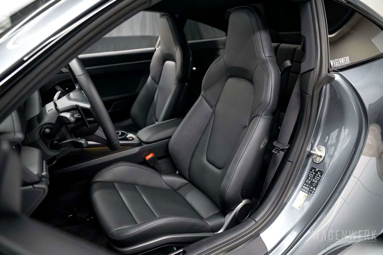 Porsche 992.2 Carrera