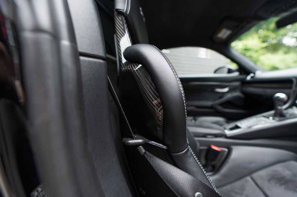 Porsche 718 Cayman GT4