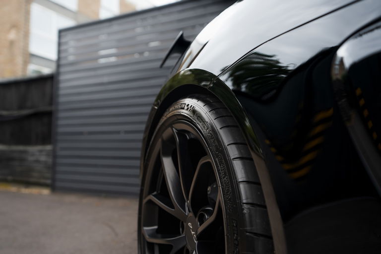 Porsche 718 Cayman GT4