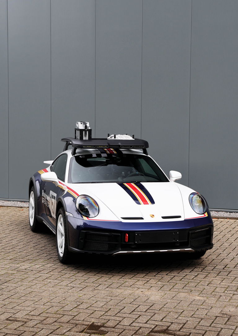 Porsche 911 Dakar