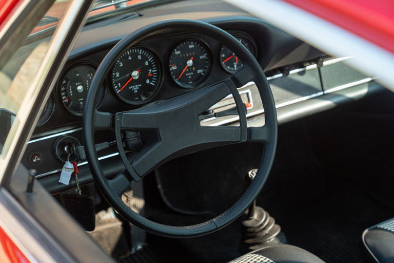 Porsche 911 S (F-Modell)