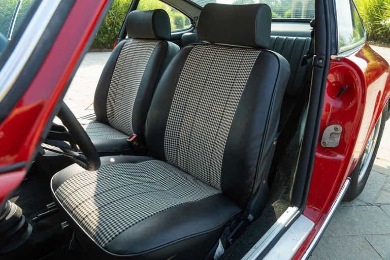 Porsche 911 S (F-Modell)