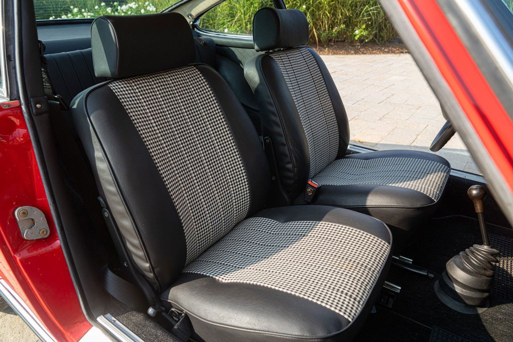 Porsche 911 S (F-Modell)