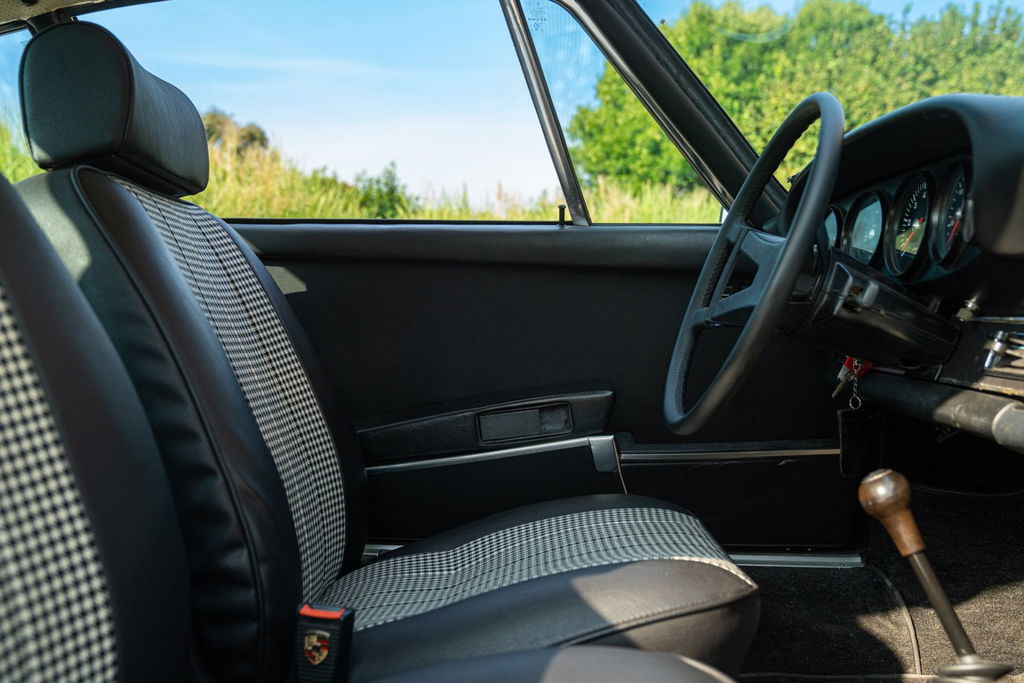 Porsche 911 S (F-Modell)