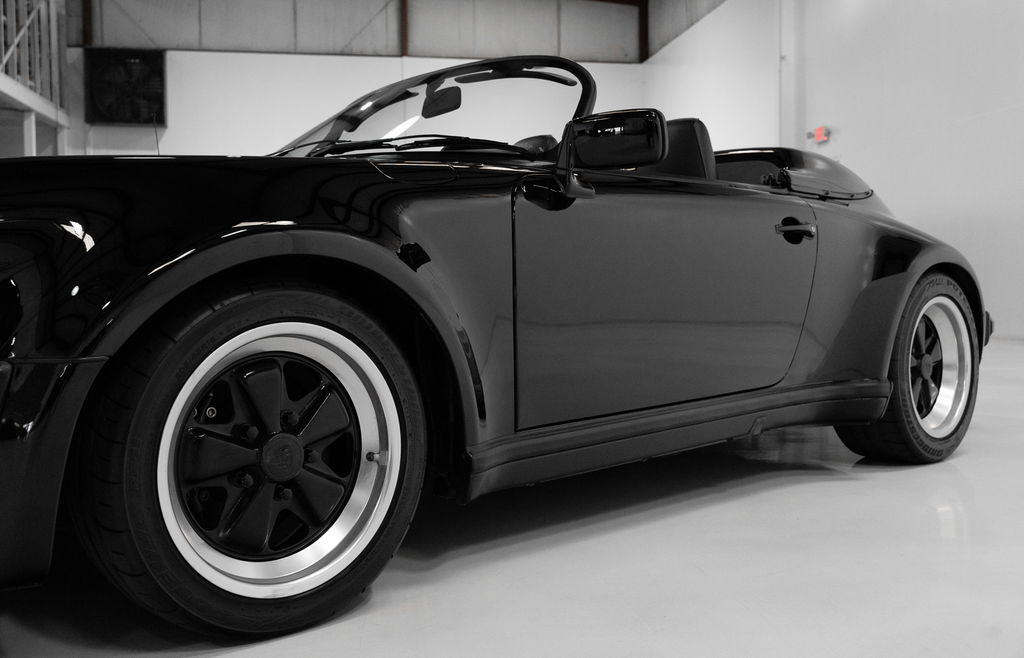 Porsche 911 Carrera 3.2 Speedster