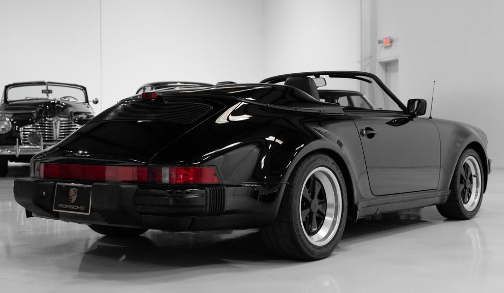 Porsche 911 Carrera 3.2 Speedster
