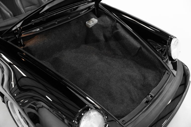 Porsche 911 Carrera 3.2 Speedster