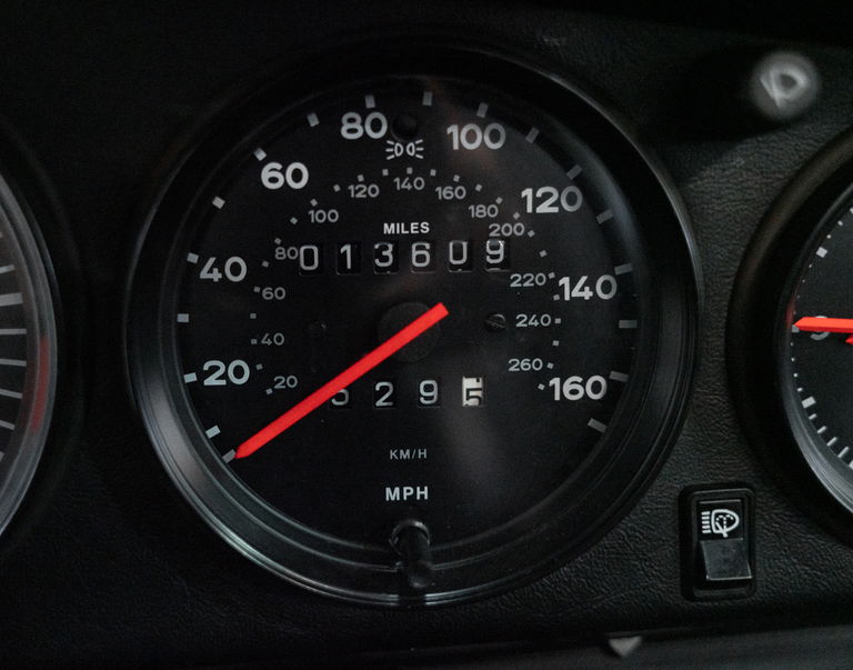 Porsche 911 Carrera 3.2 Speedster