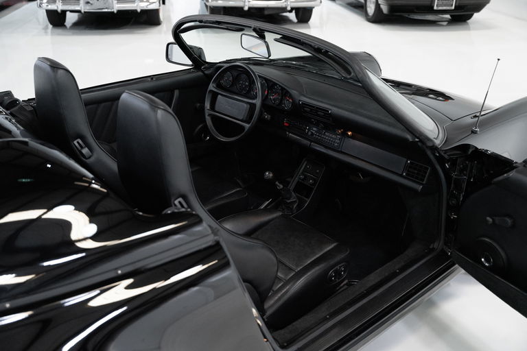 Porsche 911 Carrera 3.2 Speedster