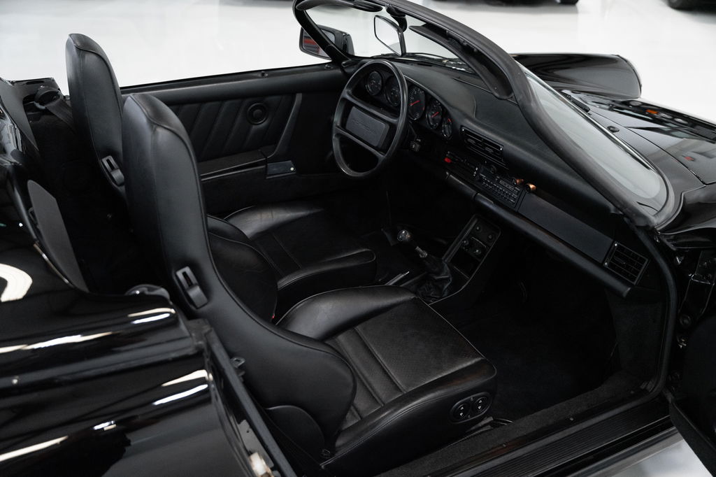 Porsche 911 Carrera 3.2 Speedster