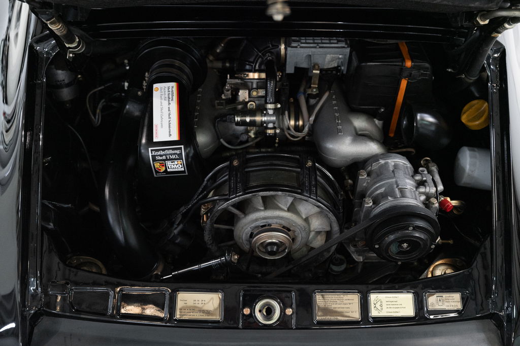 Porsche 911 Carrera 3.2 Speedster