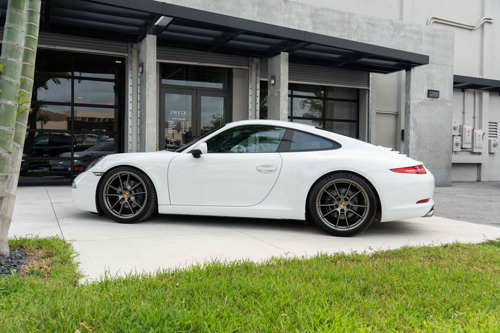 Porsche 991 Carrera