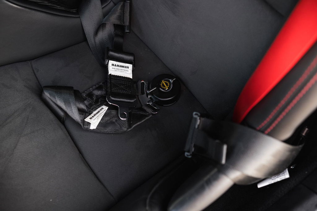 Porsche 718 Cayman GT4