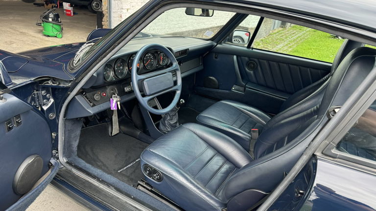 Porsche 911 Carrera 3.2