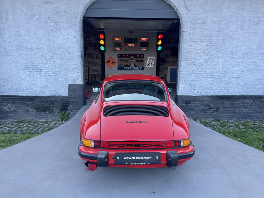 Porsche 911 Carrera 3.2