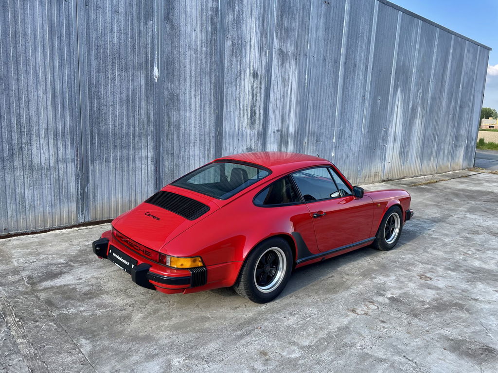 Porsche 911 Carrera 3.2
